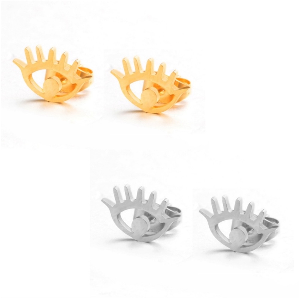 Eye stud earrings